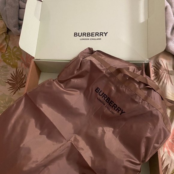 Burberry Puffer Jacket Authentic Reversible - Picture 5 of 5